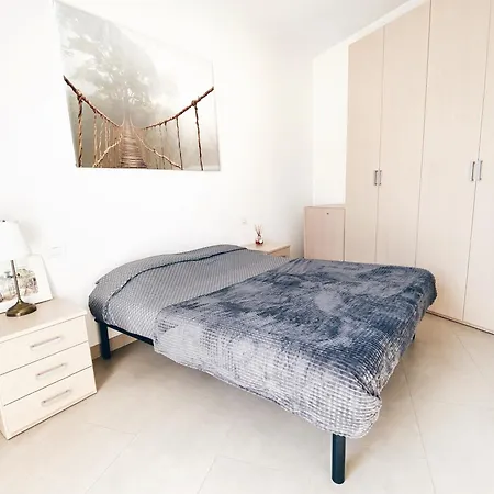 In With Private Parking Apartamento Siena