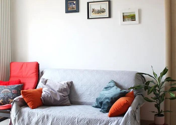 In With Private Parking Apartment