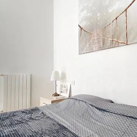 In With Private Parking Apartman Siena